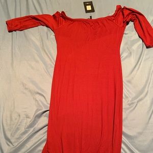 Strapless longsleeve red dress